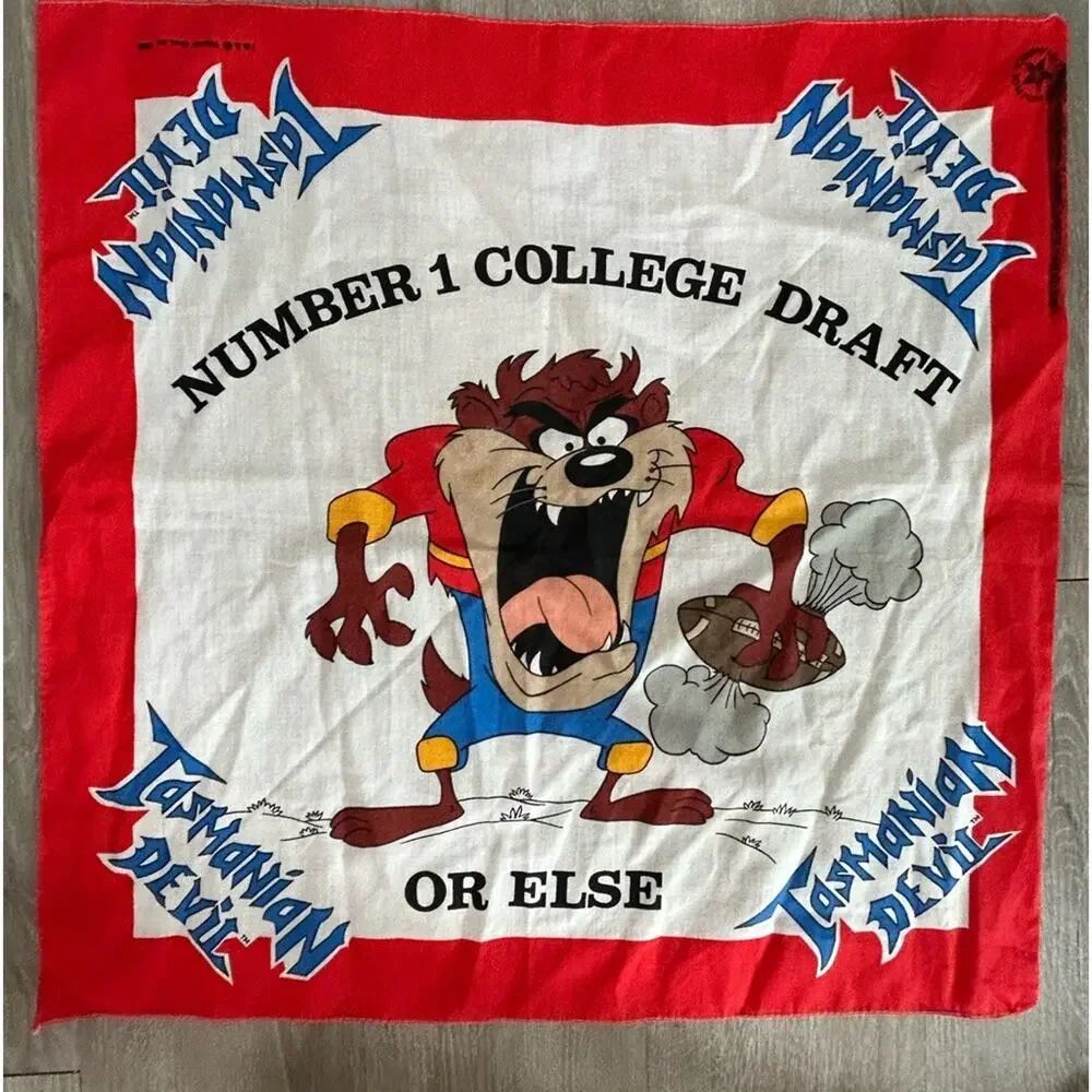Vtg Taz 80s- college football draft- cartoon- Tasmanian devil- some damage